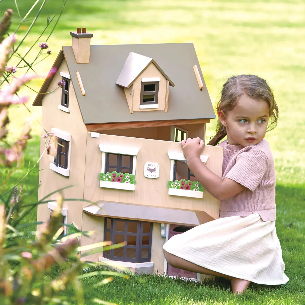 Foxtail Villa Dollhouse